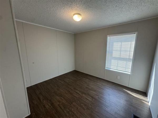2017 1680-32L  Home