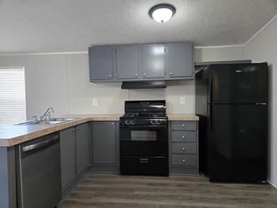 Mobile Home at 38 Eagle Dr Elsmere, KY 41018