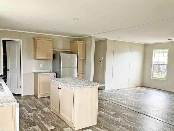 2025 Skyline Lake Manor   Home