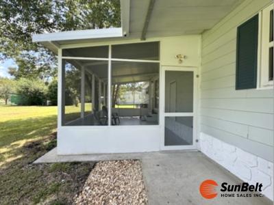 Photo 5 of 57 of home located at 3021 SW 88th Street Ocala, FL 34472