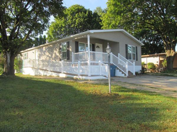 2025 Pine Grove Mobile Home