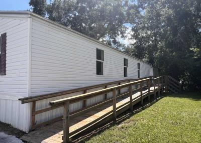 Photo 4 of 16 of home located at 2512 NE 54th Street #113 Gainesville, FL 32609