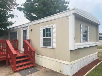 Mobile Home at 711 N 19th St #15 Hamilton, IL 62341