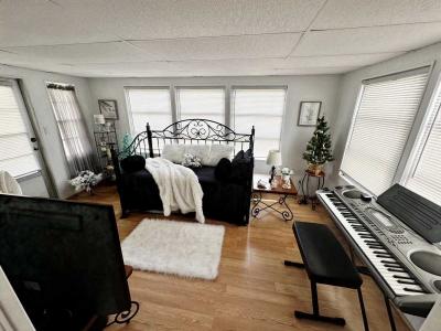 Photo 4 of 15 of home located at 435 16th Ave SE Largo, FL 33771