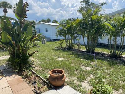 Photo 3 of 42 of home located at 1056 Dove Lane Tarpon Springs, FL 34689