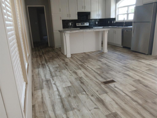 2024 240LM-LANDMARK-16763J 240LM-LANDMARK-16763J Manufactured Home