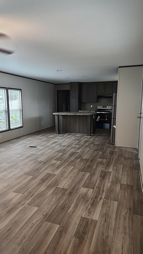 2025 Fleetwood Landmark Mobile Home