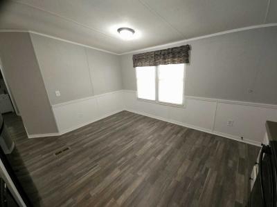 Photo 4 of 14 of home located at 2268 Mayport Rd #143 Jacksonville, FL 32233