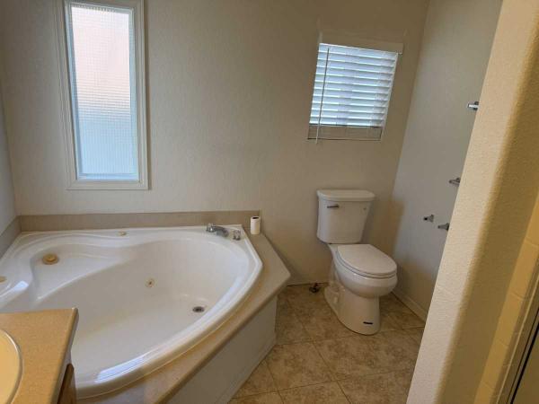2004 Skyline Oakmanor Manufactured Home