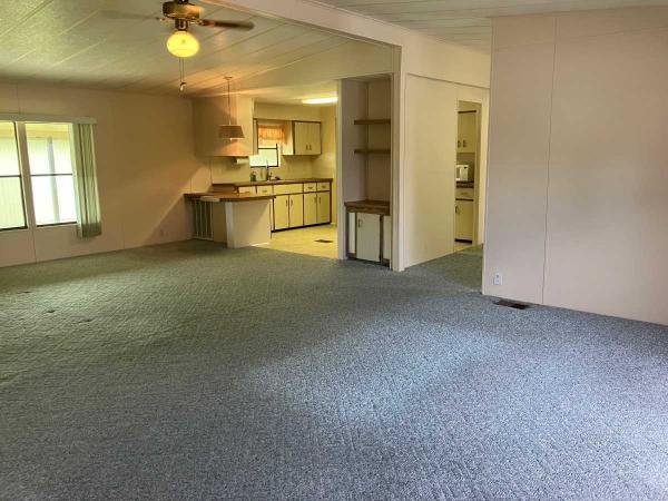 1985 Manufactured Home
