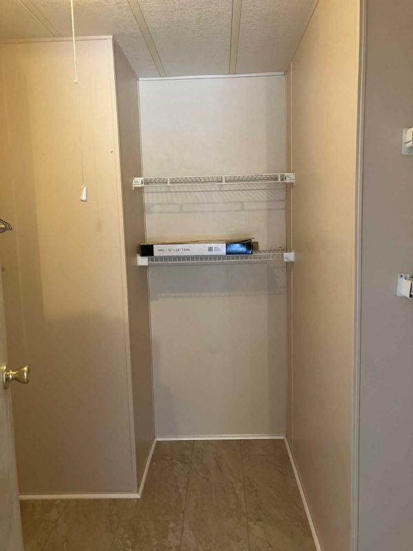 1985 Manufactured Home