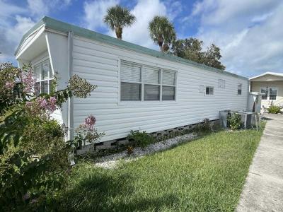 Photo 5 of 20 of home located at 3300 Alt 19 Dunedin, FL 33798