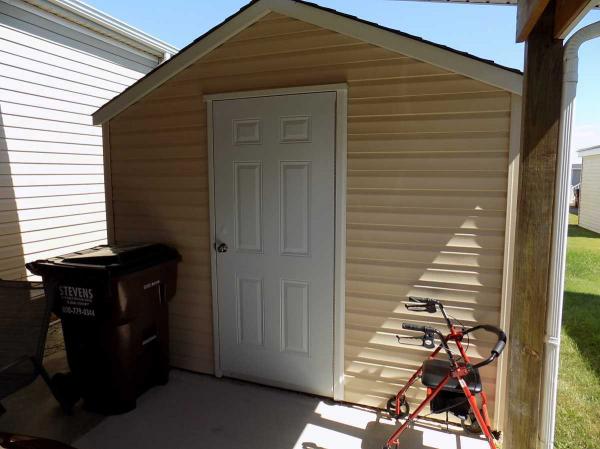 1999 Palm Harbour Manufactured Home