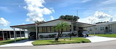 Mobile Home at 110 Bearwoods Ave Lake Placid, FL 33852