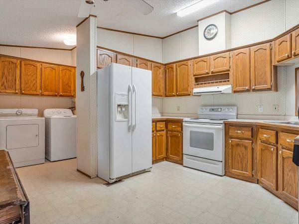 1992 Mobile Home