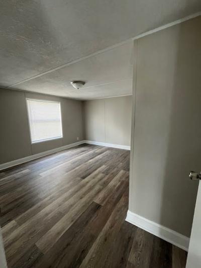 Photo 4 of 13 of home located at 1307 Four Seasons Bl Tampa, FL 33613