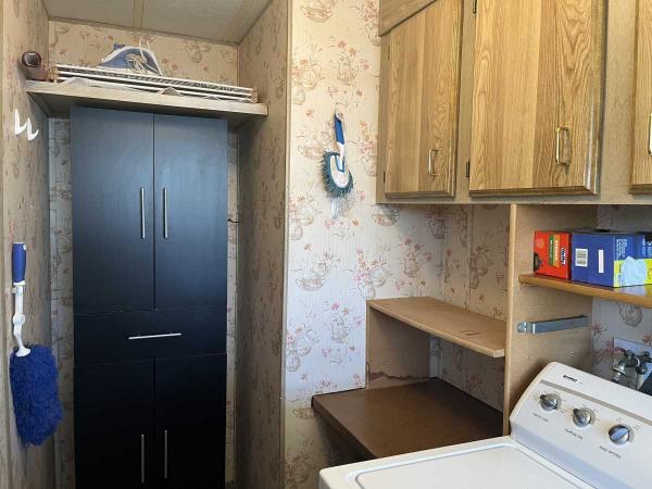 1984 Palm Harbor Manufactured Home