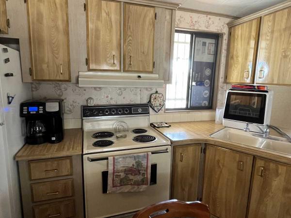 1984 Palm Harbor Manufactured Home
