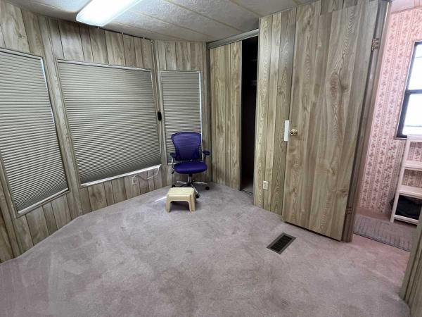 1984 Palm Harbor Manufactured Home