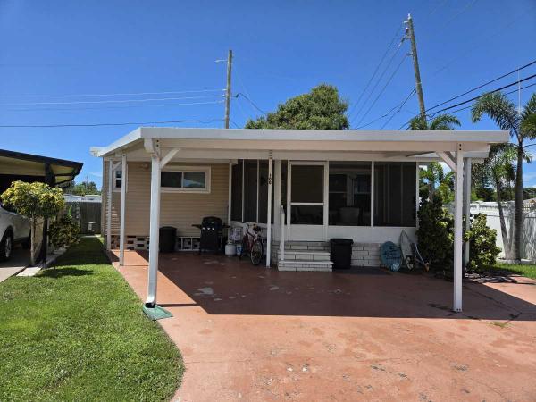 1973 Four Seasons Mobile Home