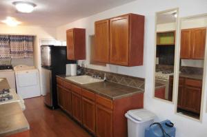 Kitchen w/real wood cabinets