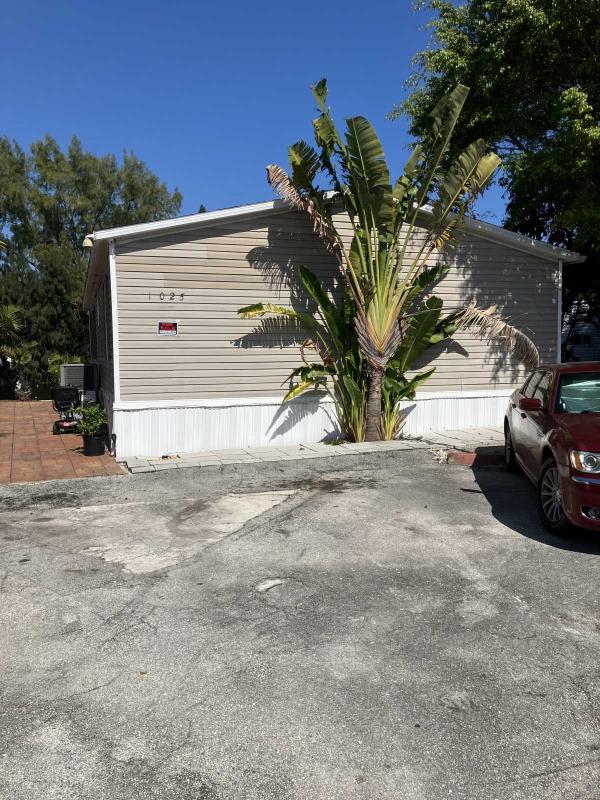 2005 Fleetwood Mobile Home