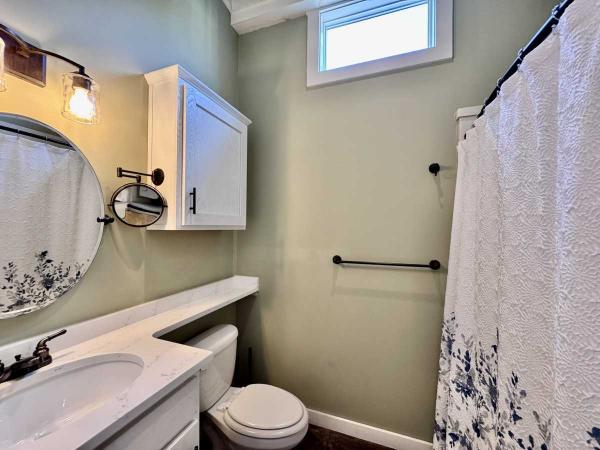2018 Tiny Home Park Model Manufactured Home