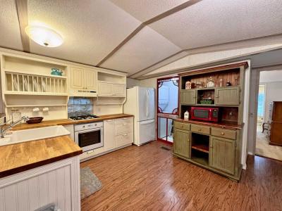 Photo 4 of 30 of home located at 3 Cannalily Drive Hendersonville, NC 28792