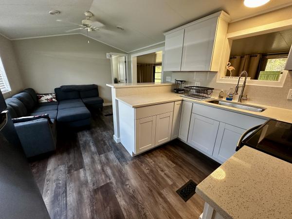 1992 Mobile Home