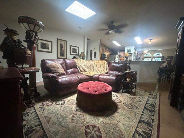 1998 REGE 5263D Mobile Home