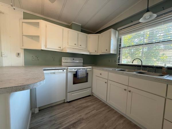 1982 SCHU 40224 Mobile Home