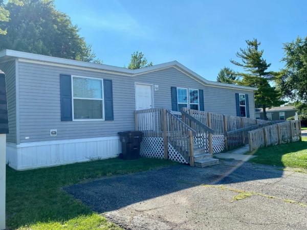 Photo 1 of 2 of home located at 16400 Upton Rd #1 East Lansing, MI 48823
