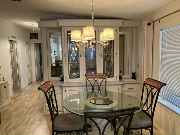 1992 Fleetwood Manufactured Home