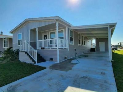 Photo 4 of 21 of home located at 214 Gazelle Drive #214 North Fort Myers, FL 33917
