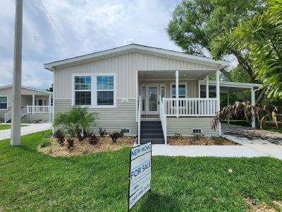 Photo 2 of 21 of home located at 164 Eland Drive #164 North Fort Myers, FL 33917