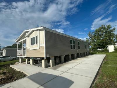 Photo 3 of 21 of home located at 118 Leopard Lane #118 North Fort Myers, FL 33917