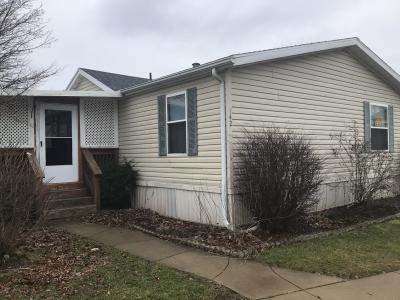 Photo 2 of 10 of home located at 5702 Angola Rd. #142 Toledo, OH 43615