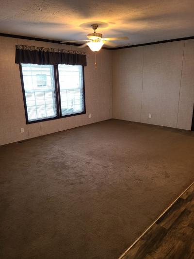 Photo 4 of 10 of home located at 5702 Angola Rd. #315 Toledo, OH 43615