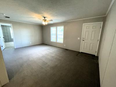 Photo 4 of 10 of home located at 5023 Sheffield Ct Sterling Heights, MI 48310