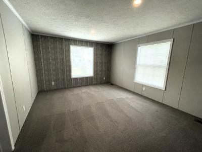Photo 5 of 10 of home located at 5023 Sheffield Ct Sterling Heights, MI 48310