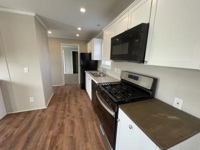 Photo 2 of 12 of home located at 40201 N Tothill Cir Sterling Heights, MI 48310