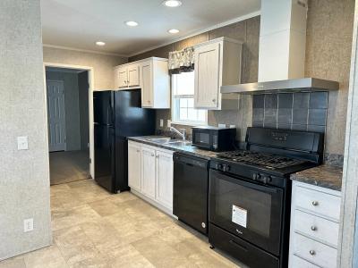 Photo 3 of 18 of home located at 17125 Somerset Macomb, MI 48044
