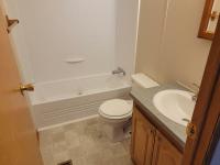 2000 HOLLY PARK Mobile Home