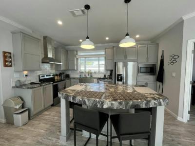 Photo 4 of 20 of home located at 101 East Sterling Way Leesburg, FL 34788