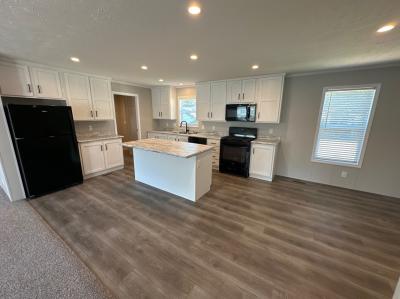 Photo 5 of 12 of home located at 601 Strawberry Lane Muskegon, MI 49442