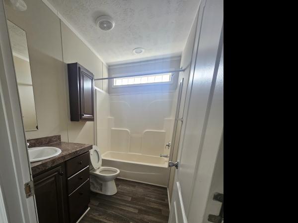 2015 Clayton 34SUN28523 Mobile Home