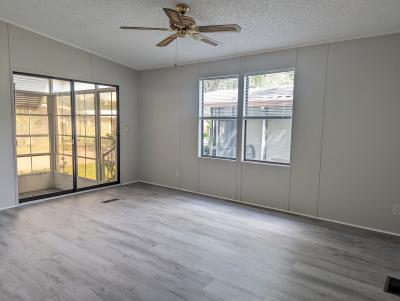Photo 2 of 8 of home located at 134 Sky Ridge Dr Lot 417 Valrico, FL 33594