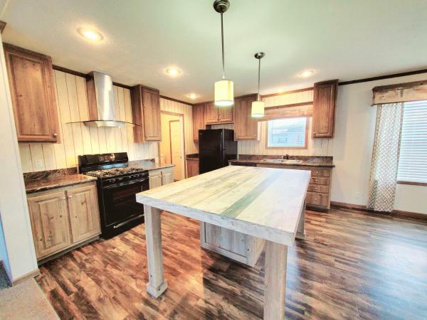 2018 Clayton Homes Inc Mobile Home For Sale