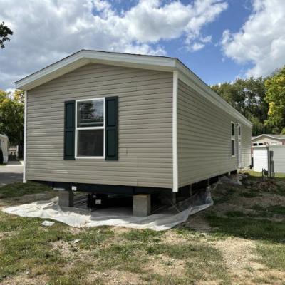 Photo 3 of 20 of home located at 2800 West Memorial Drive #0090 Muncie, IN 47302