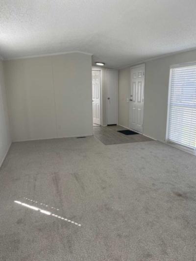 Photo 3 of 11 of home located at 21907 Riviera #512 Romulus, MI 48174